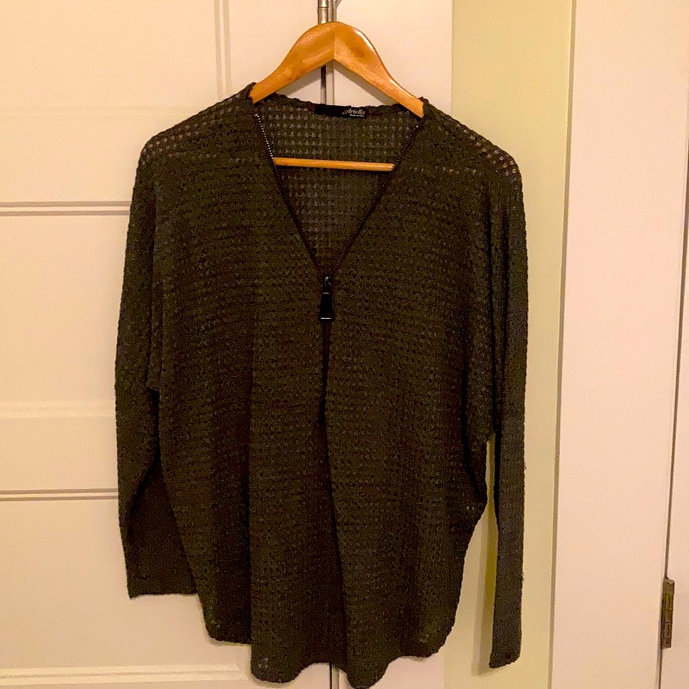 Arielle boutique shirt gray